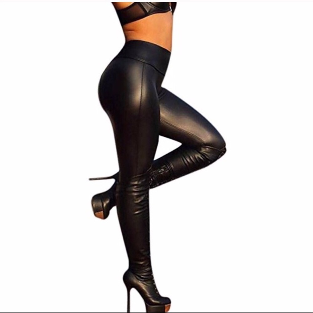 Black Matt Faux Leather Leggings NWT - Picture 3 of 8